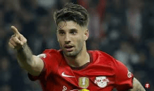 星空红牌瞬间引发争议