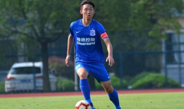 喜讯！蒋圣龙6月份夏窗将以700万转会费加盟德甲汉堡队，却被辟谣